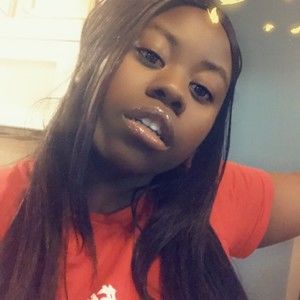 Meet your Posher, Symone'